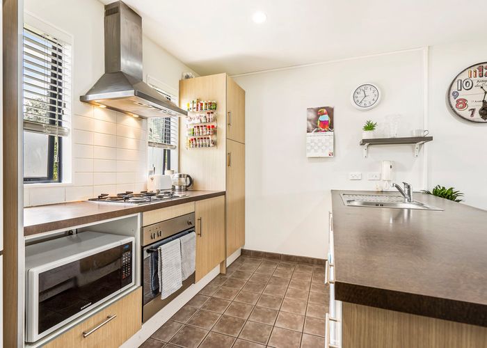  at 60/42 Holly Street, Avondale, Auckland