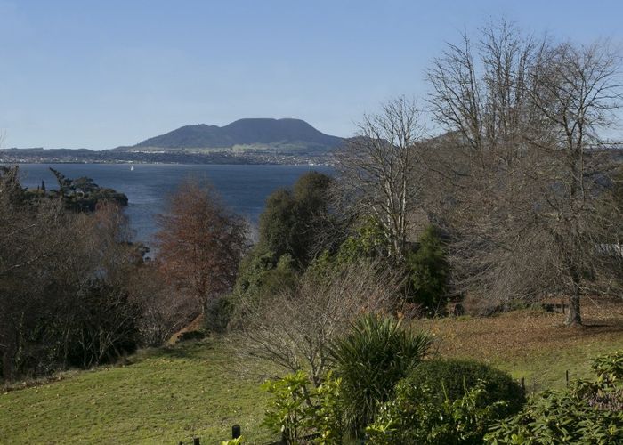  at 16 Ewing Grove, Acacia Bay, Taupo