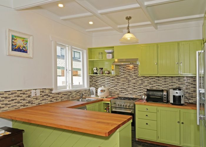  at 19 Alba Road, Epsom, Auckland