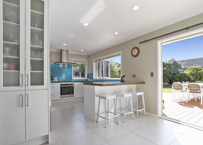  at 15 Fremantle Place, Pakuranga Heights, Auckland