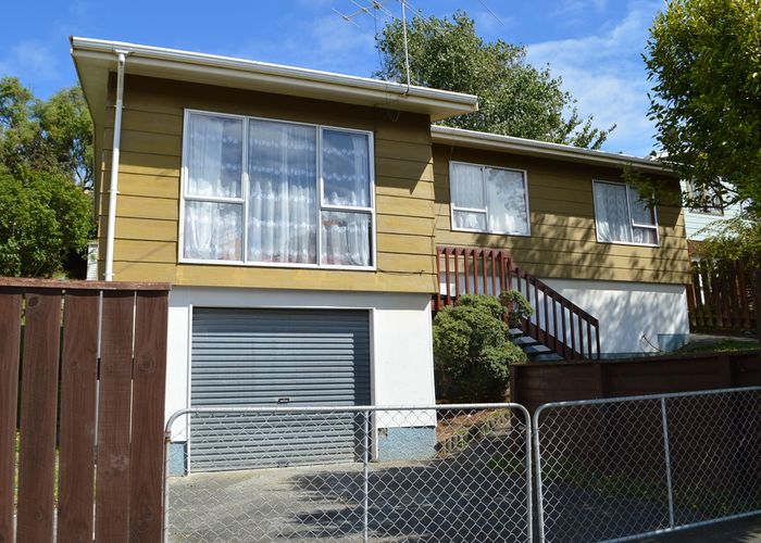  at 21 Beaumaris Crescent, Ascot Park, Porirua