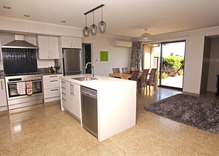  at 118 Millwood Glen, Mill Road