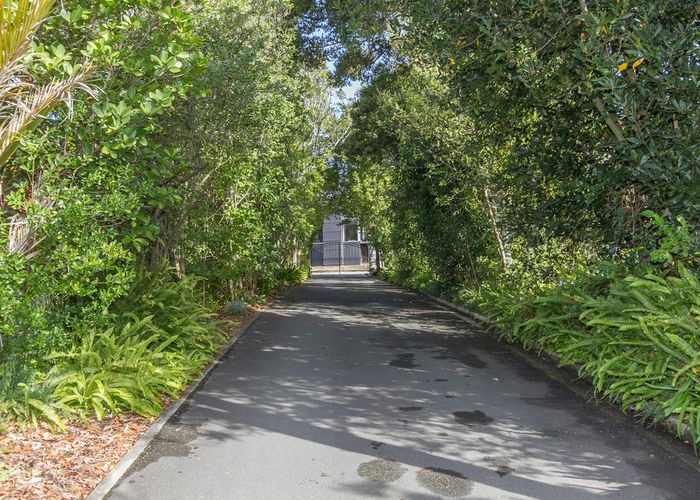 at 136 Lake Crescent, Hamilton Lake, Hamilton