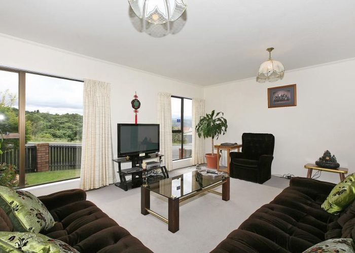  at 9 Viewmont Drive, Harbour View, Lower Hutt