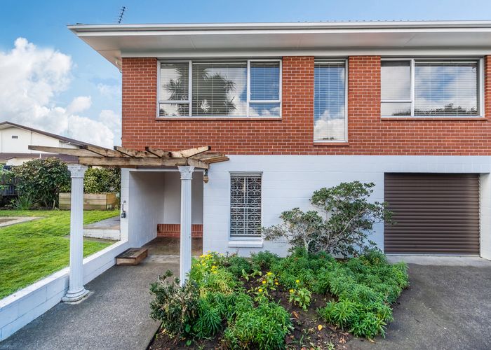  at 4/79 Lambeth Road, Sandringham, Auckland