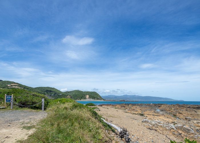  at 128 The Esplanade, Houghton Bay, Wellington