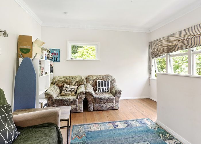  at 17 Waiapu Road, Kelburn, Wellington