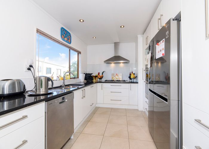  at 79 Stapleford Crescent, Browns Bay, Auckland