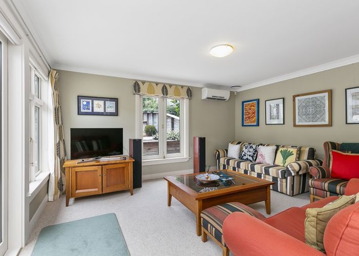  at 48 Chamberlain Road, Karori, Wellington