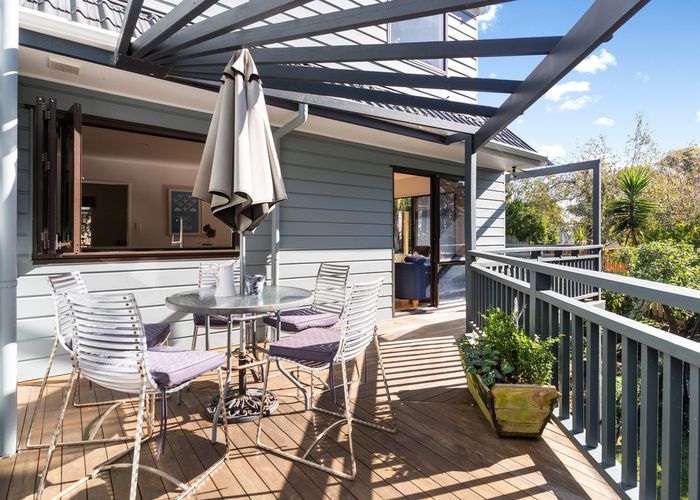  at 7B Bradbury Road, Botany Downs, Auckland
