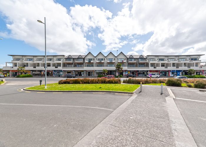  at 9/150 Chapel Road, Flat Bush, Auckland
