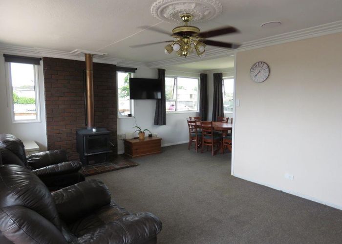  at 16 Baxter Street, Grasmere, Invercargill