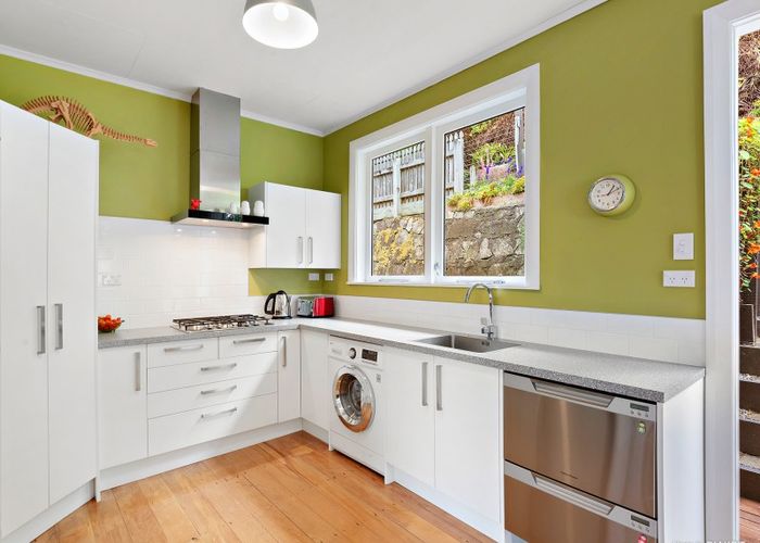  at 80 Para Street, Miramar, Wellington