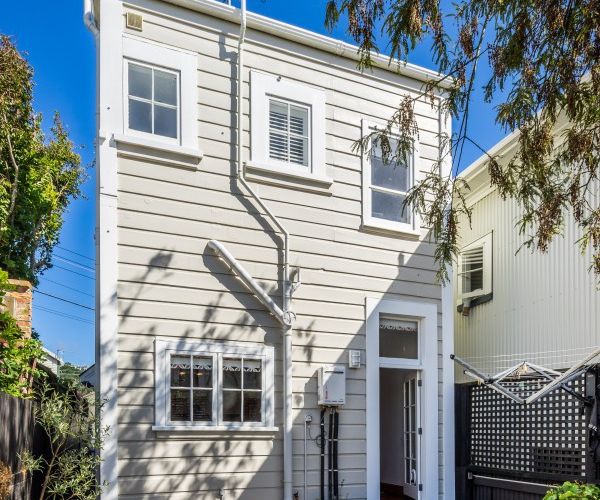  at 73 Nairn Street, Mount Cook, Wellington