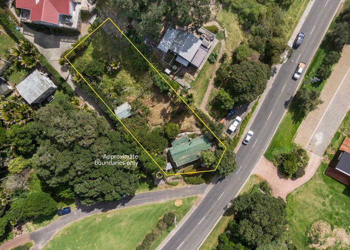  at 8 Fourth Avenue, Onetangi, Waiheke Island