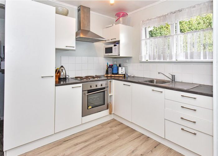  at 95 Chichester Drive, Rosehill, Papakura