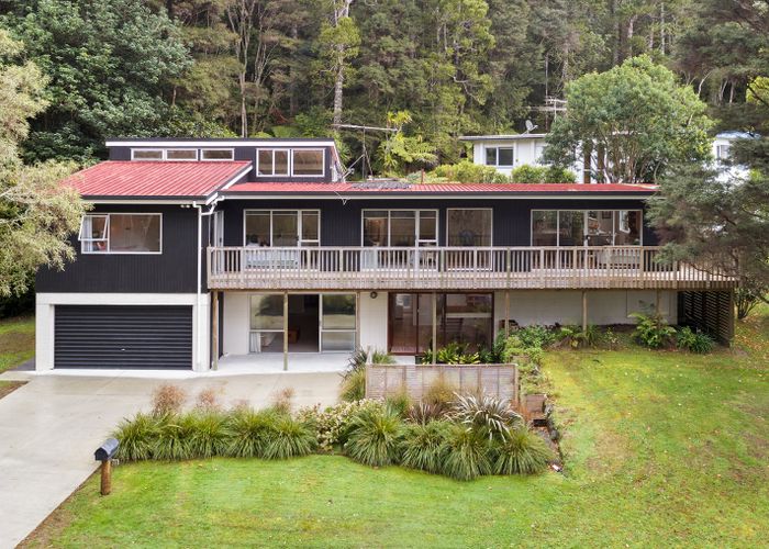 at 26 Daffodil Street, Titirangi, Auckland