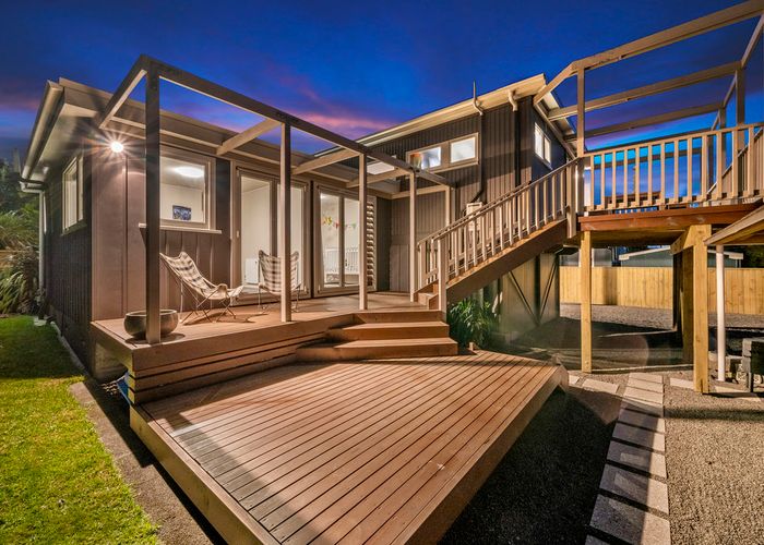  at 1 Kawau Grove, Waikanae Beach, Waikanae