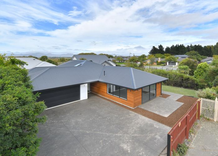  at 7 Puhara Avenue, Parklands, Christchurch