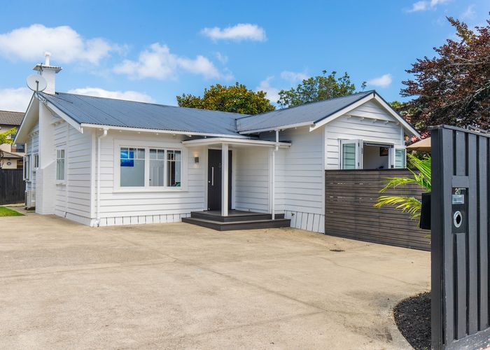  at 20 Esmonde Road, Takapuna, Auckland