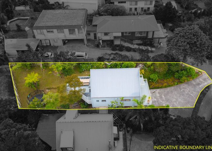  at 1/6 Theodora Place, Mairangi Bay, Auckland