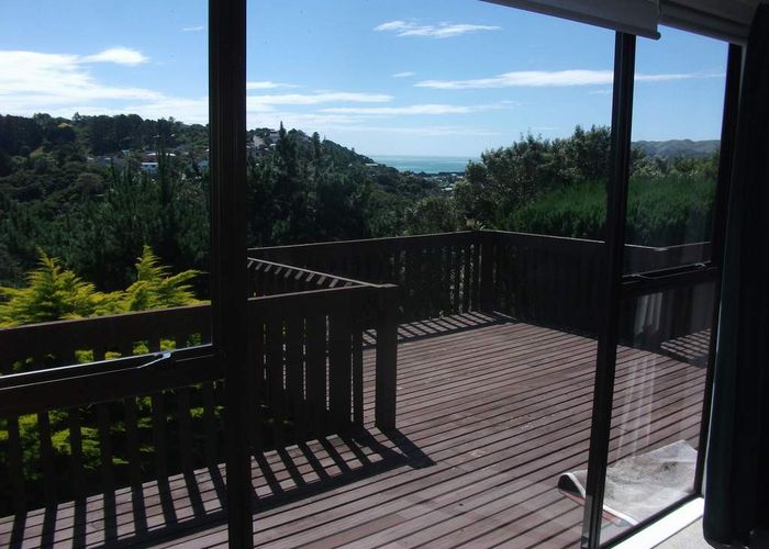  at 70 Mercury Way, Whitby, Porirua