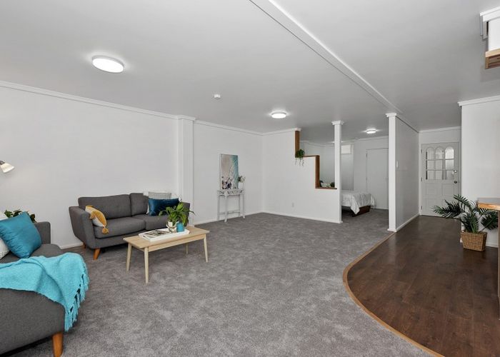  at 216 Cameron Road, Mangateparu