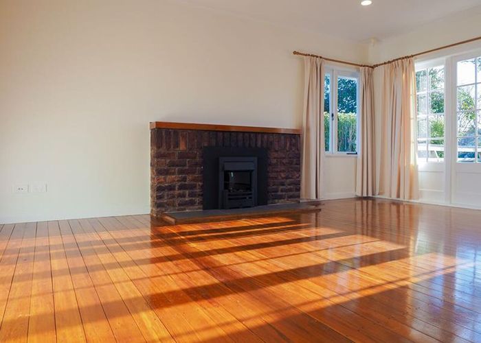  at 56 Nile Road, Milford, Auckland