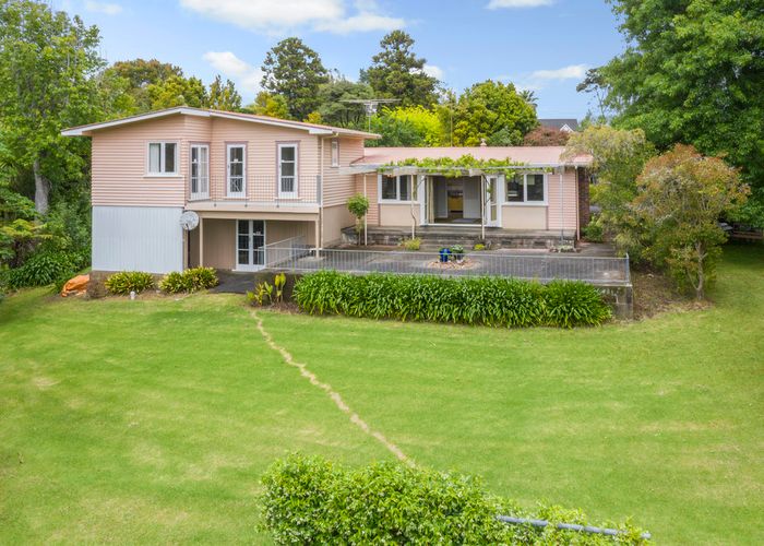  at 21 Mcentee Road, Waitakere, Auckland