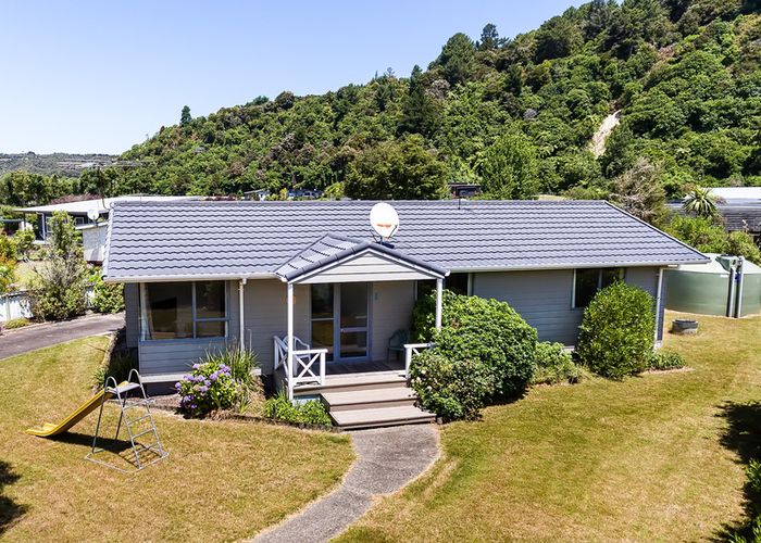  at 25 Franklin Street, Marahau