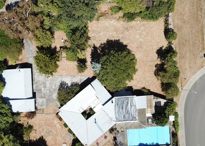  at 294 High Street South, Carterton