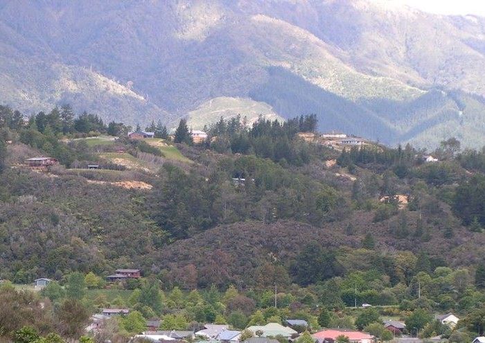  at 490 Main Road North, Timberlea, Upper Hutt