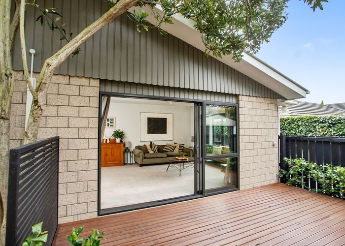  at 2/10 Hudson Street, Bryndwr, Christchurch
