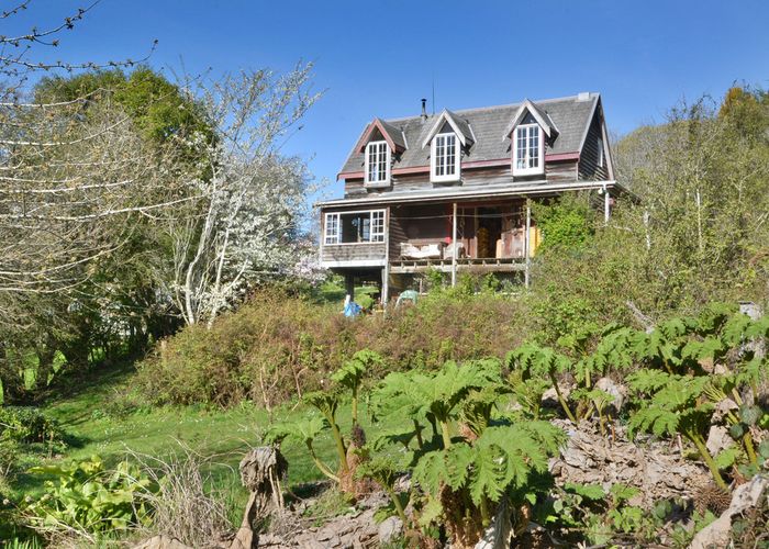  at 52 Lewis Street, Mihiwaka, Port Chalmers