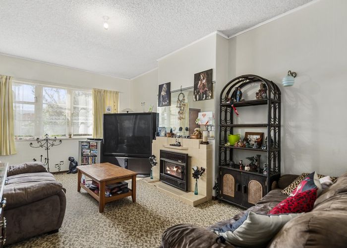 Free property data for A/221 Naenae Road, Naenae, Lower Hutt homes.co.nz