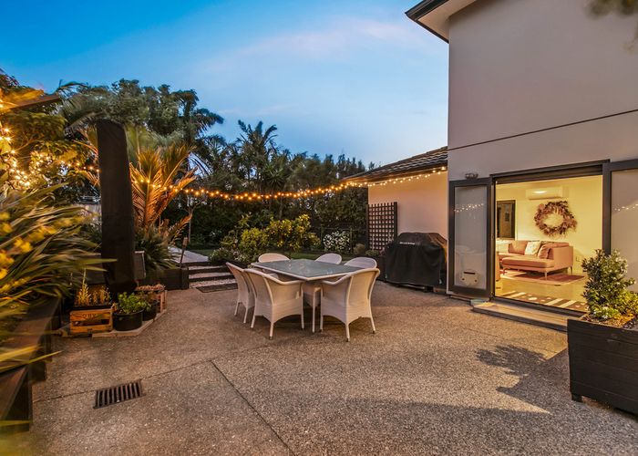  at 8 Vin Santo Lane, Te Atatu Peninsula, Auckland