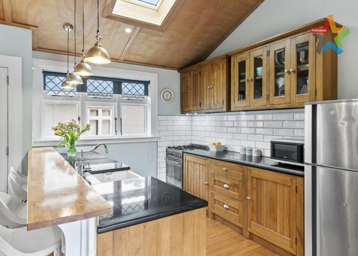  at 428 Karori Road, Karori, Wellington