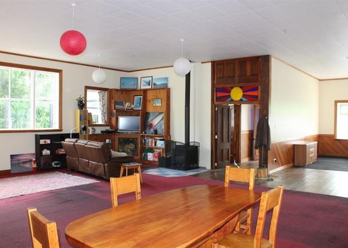  at 183 Wharariki Road, Puponga