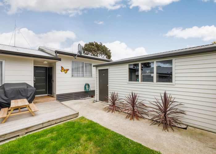  at 8 Kaimanawa Street, Kelvin Grove, Palmerston North