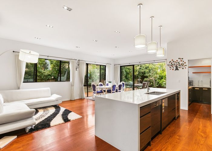  at 9 New Dawn Lane, Albany Heights, Auckland