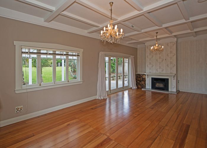 at 4 Calais Terrace, Ostend, Waiheke Island