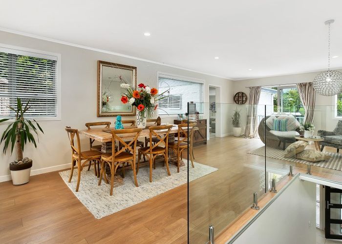  at 250 Meola Road, Point Chevalier, Auckland