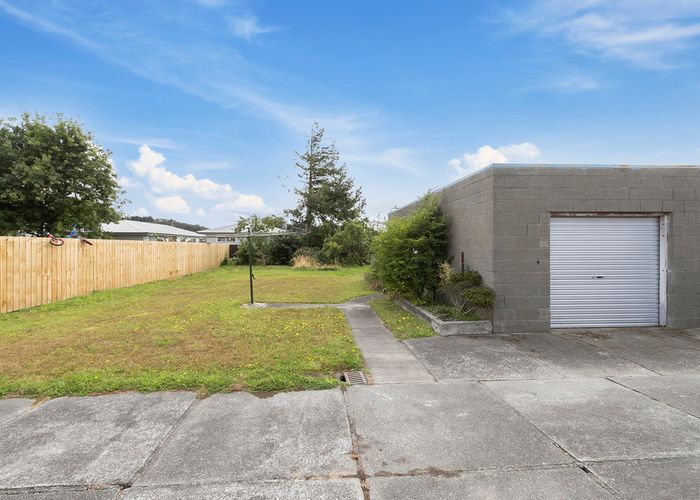  at 42 Wainuiomata Road, Wainuiomata, Lower Hutt