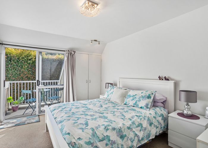  at 18/33 School Road, Kingsland, Auckland