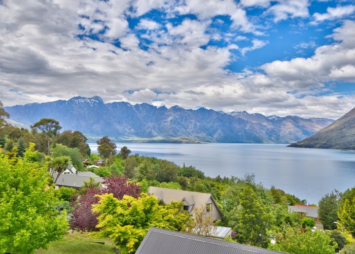 at 8A Moss Lane, Sunshine Bay, Queenstown