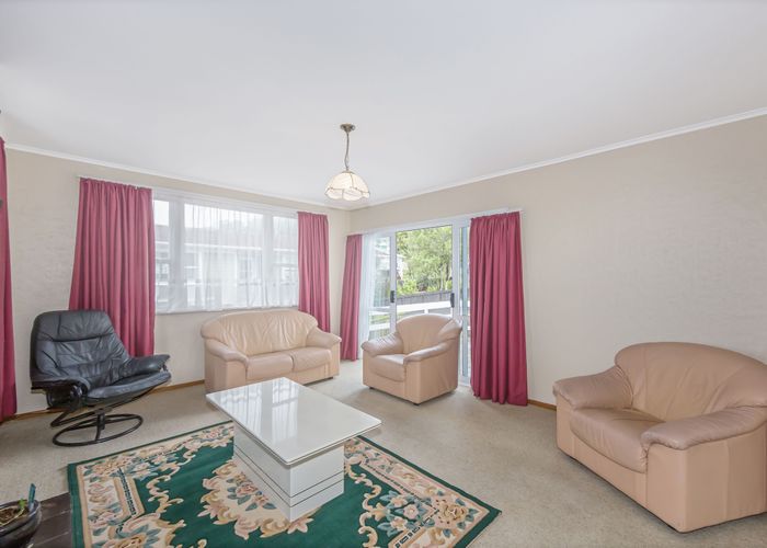  at 1/13 Arahia Street, Northcote, Auckland