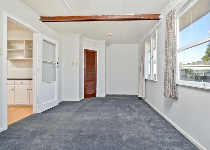 at 283 Dey Street, Hamilton East, Hamilton