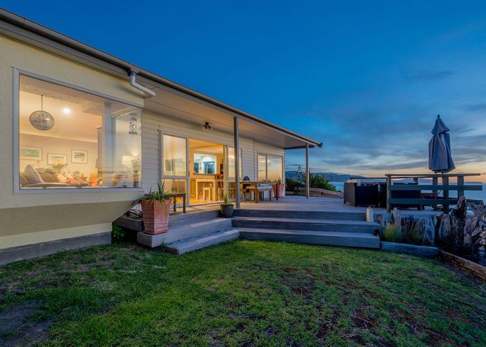  at 4 Aotea Road, Raumati South, Paraparaumu