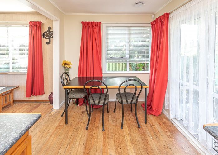  at 12 Ashton Terrace, Castlecliff, Whanganui