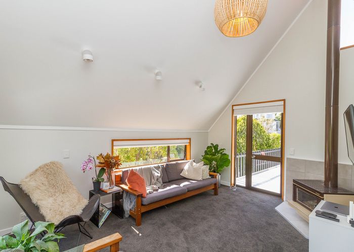  at 1/48 Viewmont Drive, Harbour View, Lower Hutt